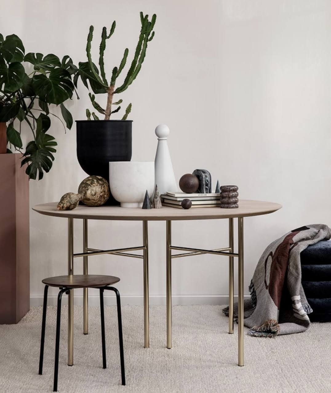 Dark Rose Stool D274546