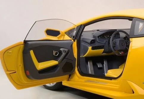 1/18 Matt Yellow Lamborghini Huracan R115